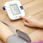 درمان فشار خون بالا با اصلاح رژیم غذایی و داشتن سبک زندگی سالم ممکن خواهد بود.